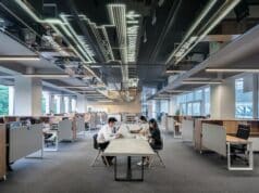 43 Perusahaan Asuransi di Indonesia Terdaftar OJK yang Harus Kamu Tahu! Perusahaan asuransi di Indonesia