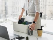 7 Tips Menghadapi Badai PHK yang Sedang Melanda Indonesia! Tips Menghadapi Badai PHK